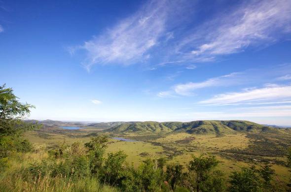 Travel from Johannesburg to Pilanesberg Game Reserve